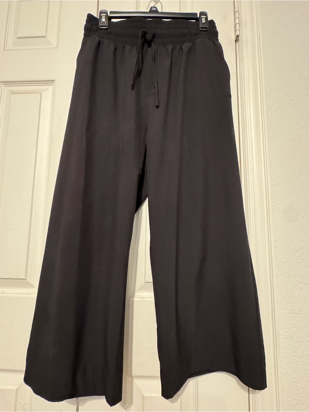 Women’s Black Drawstring Wide-Leg Pants
